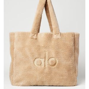 Fox Sherpa Tote Camel